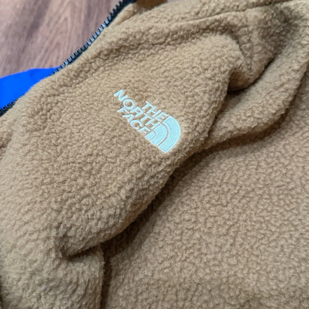 The North Face Boys Reversible Shasta Full Zip Hooded Insulated Jacket